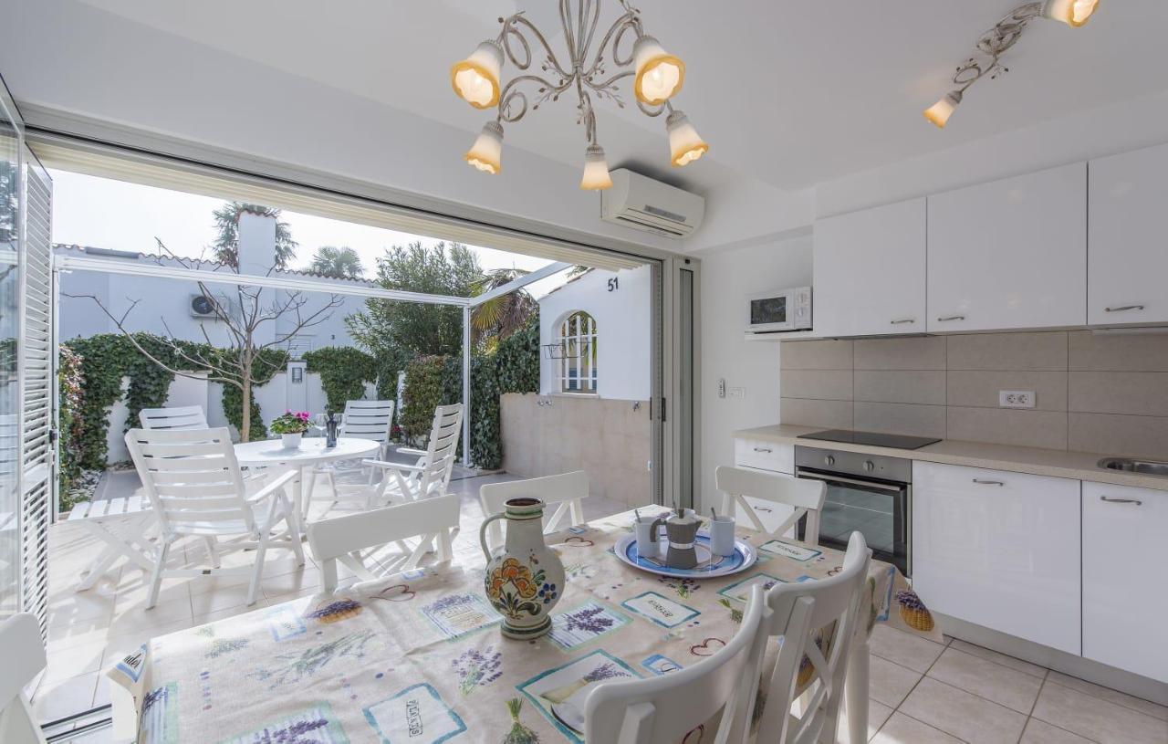Holiday Home M&M Novigrad  ภายนอก รูปภาพ