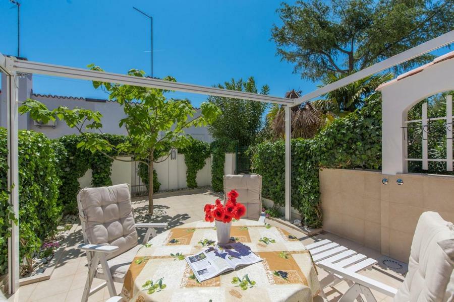 Holiday Home M&M Novigrad  ภายนอก รูปภาพ