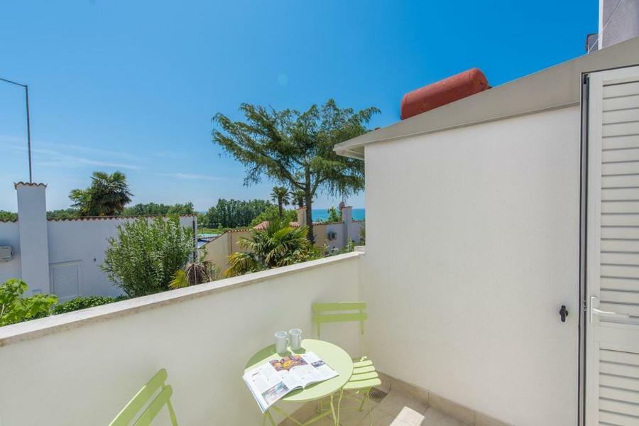 Holiday Home M&M Novigrad  ภายนอก รูปภาพ